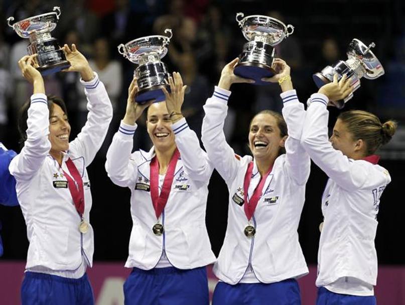 Il quartetto in trionfo: Schiavone, Pennetta, Vinci e Errani.  La Vinci detiene il record di vittorie in doppio  (18-0). Reuters